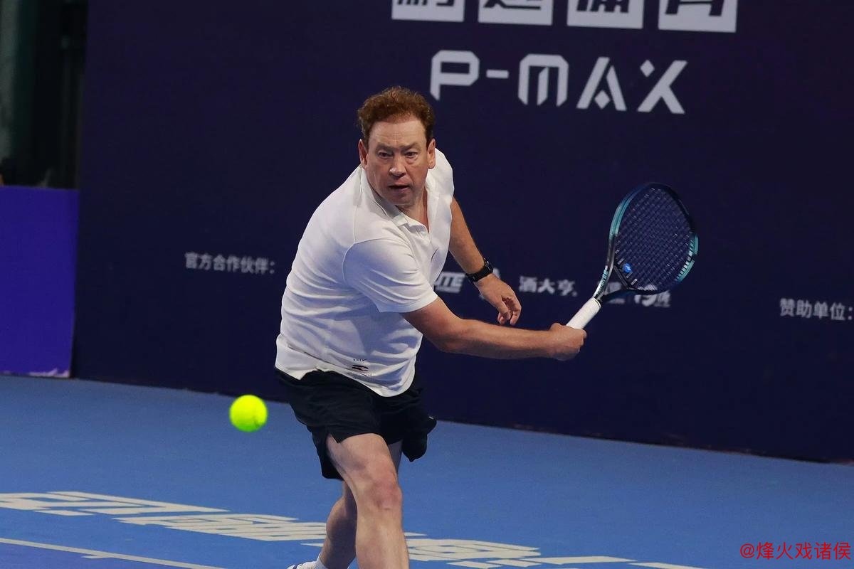 斯卢茨基网球赛遗憾止步 球迷力挺：申花必胜！