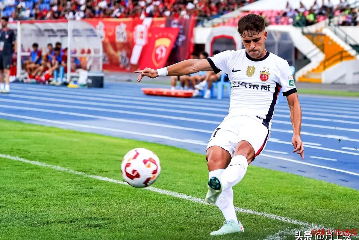 斯帅克制穆帅?海港7战仅1胜,上海德比战绩欠佳 斯帅克制穆帅?海港7战仅1胜,上海德比战绩欠佳