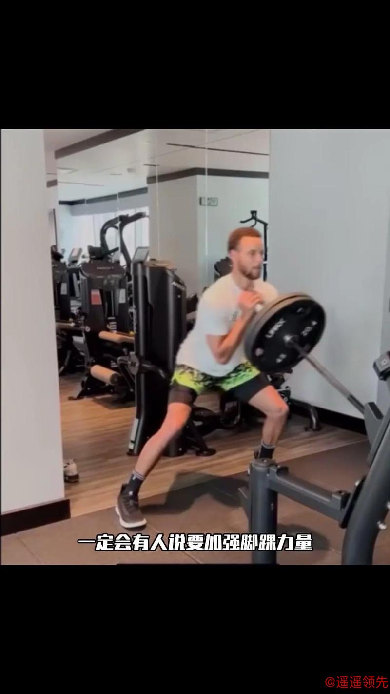 拜仁官宣托利索脚踝手术成功 4周后开始康复训练